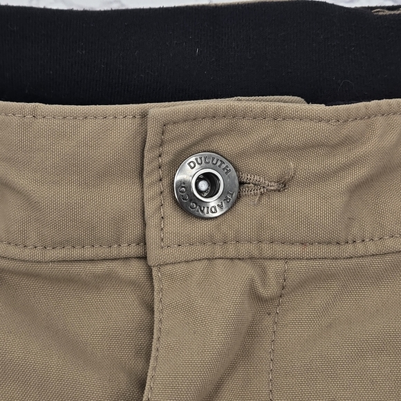 Men's Tan Duluth Trading Co. Cargo Shorts SIZE:2XL - Picture 2 of 9